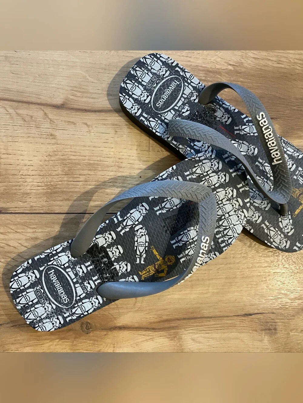 $2 If Bundled Flip-flops with Stormtrooper print